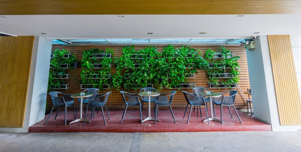 Samran Place Hotel Bangkok Bagian luar foto